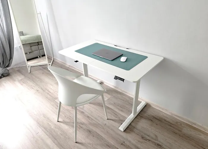 Fh-naehe: Modernes Mit Balkon *