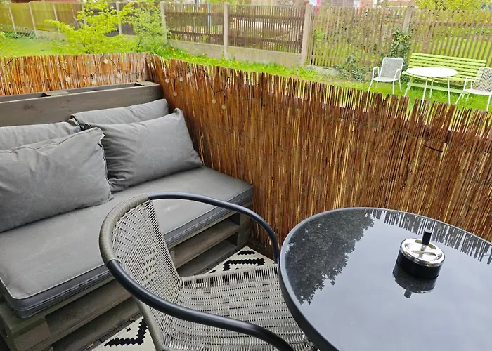 Fh-naehe: Modernes Mit Balkon *