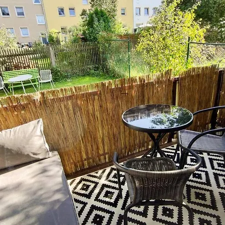 Fh-naehe: Modernes Mit Balkon * Hof (Bavaria)