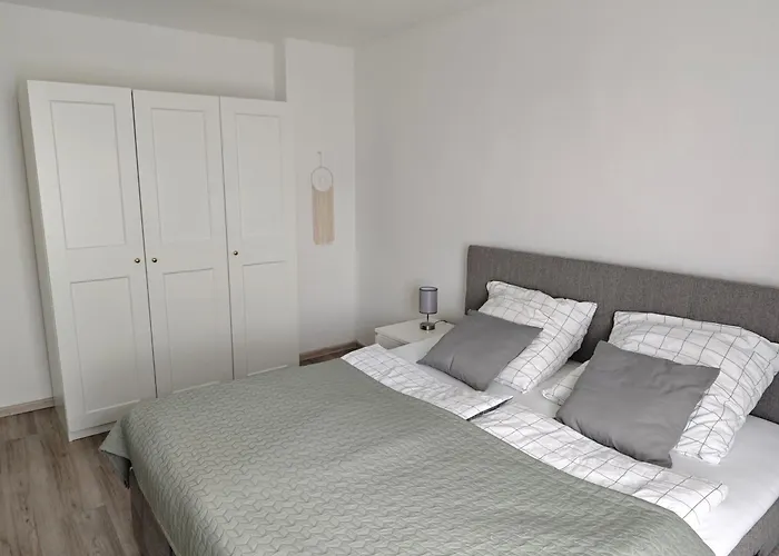 Fh-naehe: Modernes Mit Balkon Daire