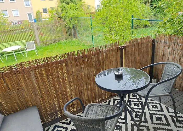 Fh-naehe: Modernes Mit Balkon