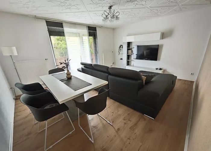 Daire Fh-naehe: Modernes Mit Balkon Hof (Bavaria)